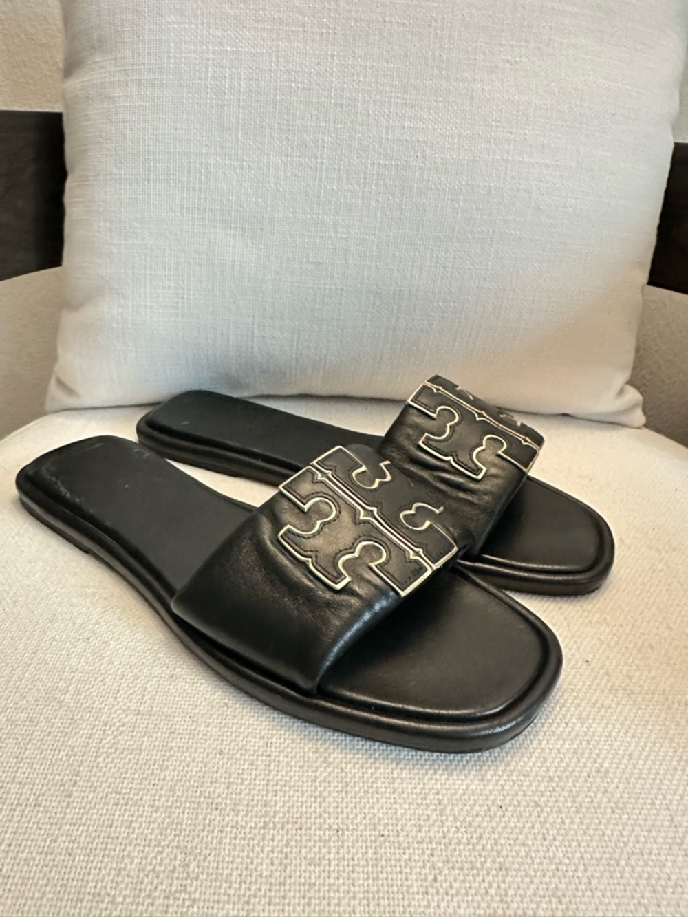 Tory Burch Double T Black Leather Slide Sandals with Cream Logo Stitching - Picture 2 of 4